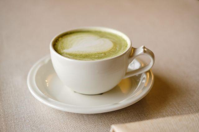 Cup of Matcha Green Tea, Hot Matcha Latte (The best time to drink matcha tea for weight loss)